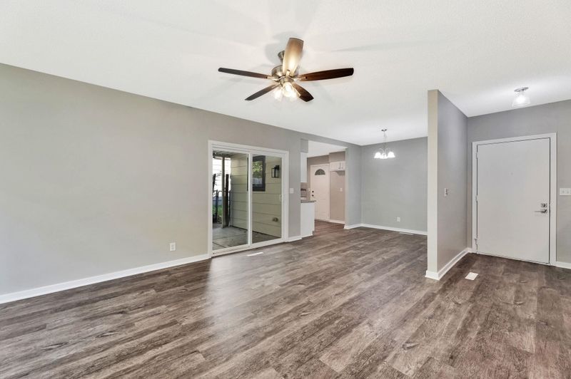 4427 Gunnison St, Bel Aire, KS 67220