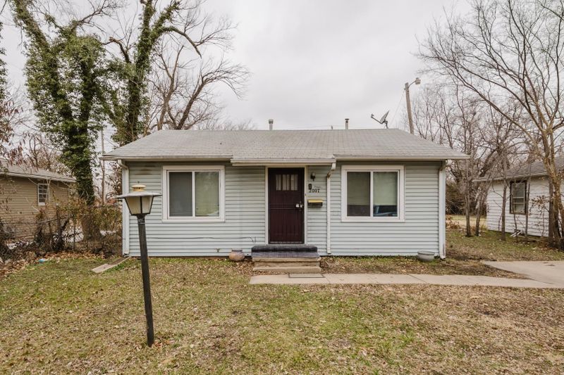 2007 N Piatt, Wichita, KS 67214