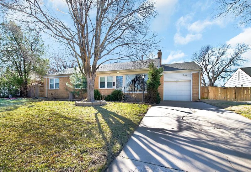 5813 E 2nd St N, Wichita, KS 67208