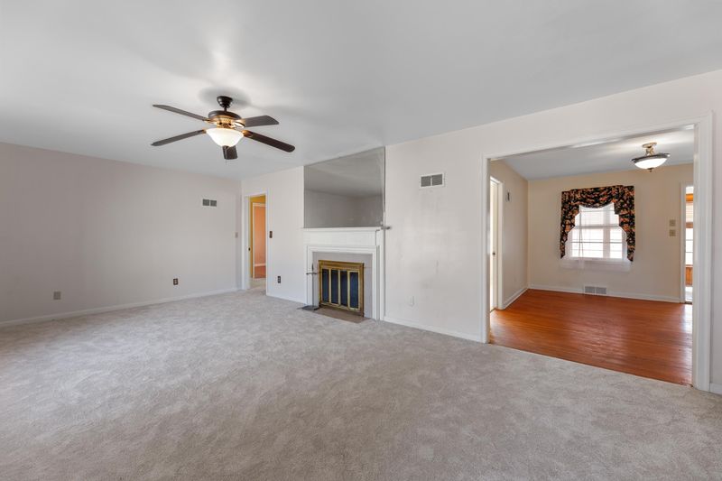 2915 E Menlo St, Wichita, KS 67211