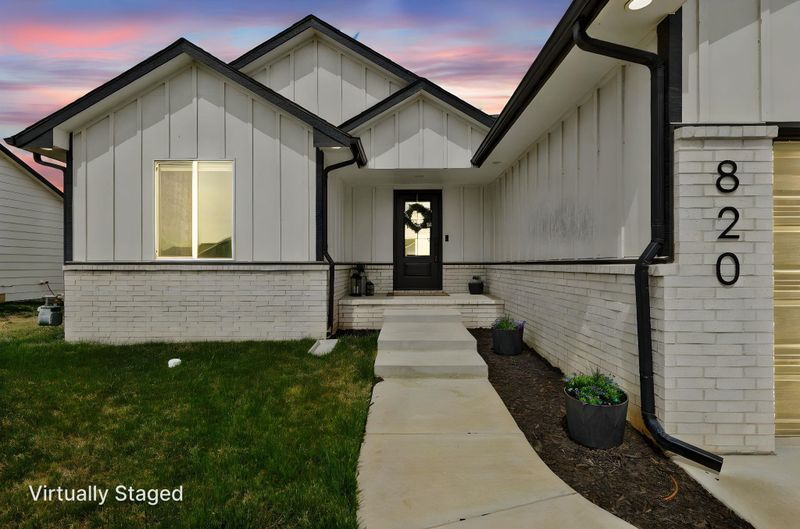 820 E Sunset St, Goddard, KS 67052