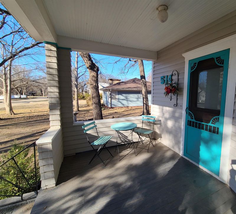 514 N Chestnut St, Lindsborg, KS 67456