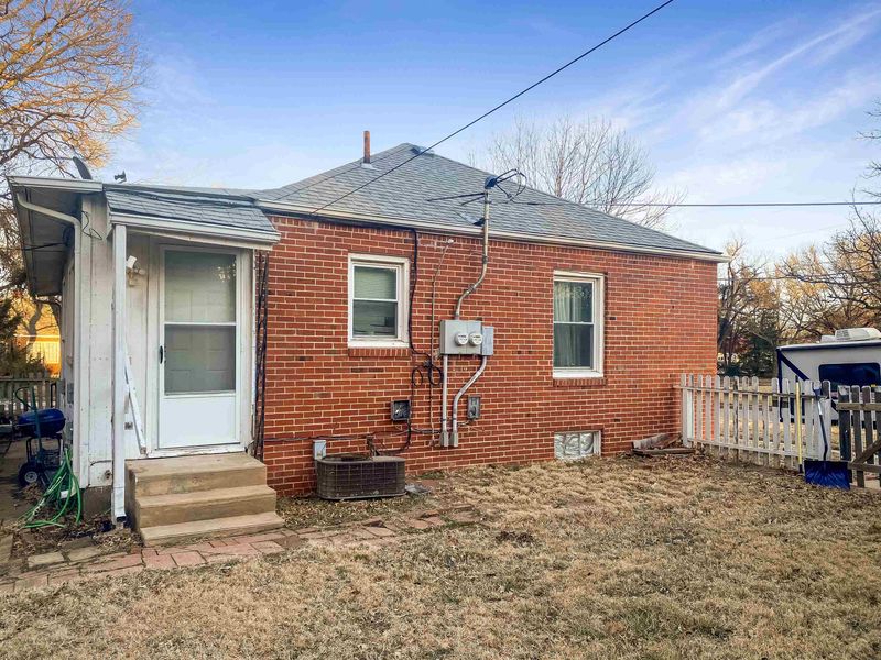 3918 E Orme St #3920 E Orme St, Wichita, KS 67218