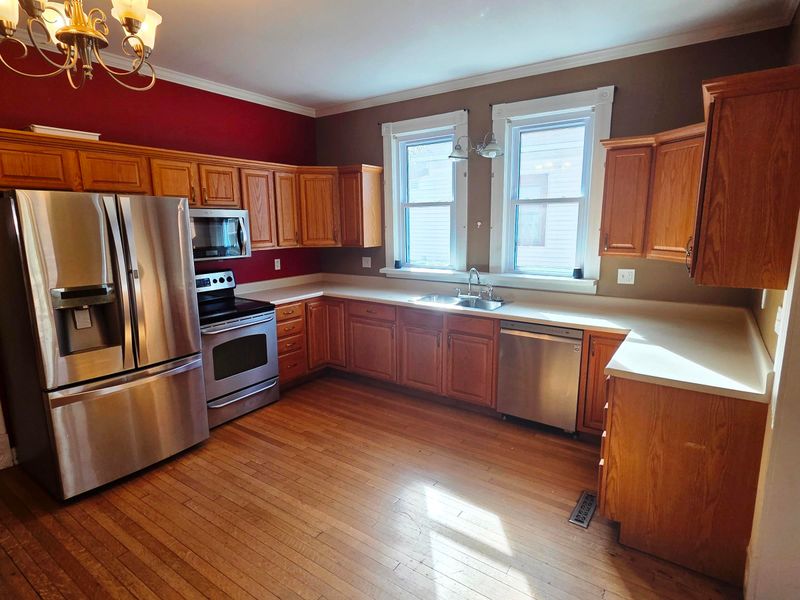 413 W Broadway St, Newton, KS 67114