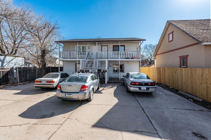 1124 S Topeka Ave, Wichita, KS 67211