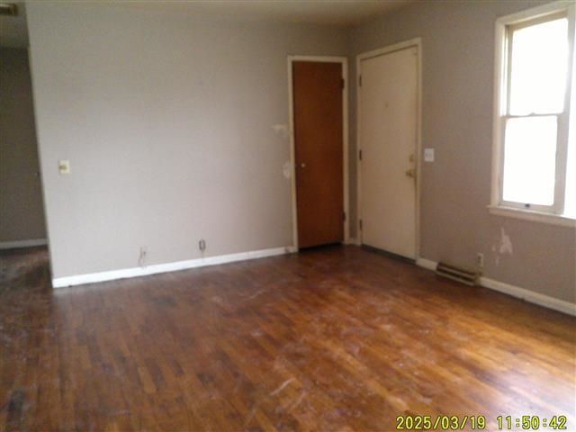 1021 Dover Dr, Salina, KS 67401