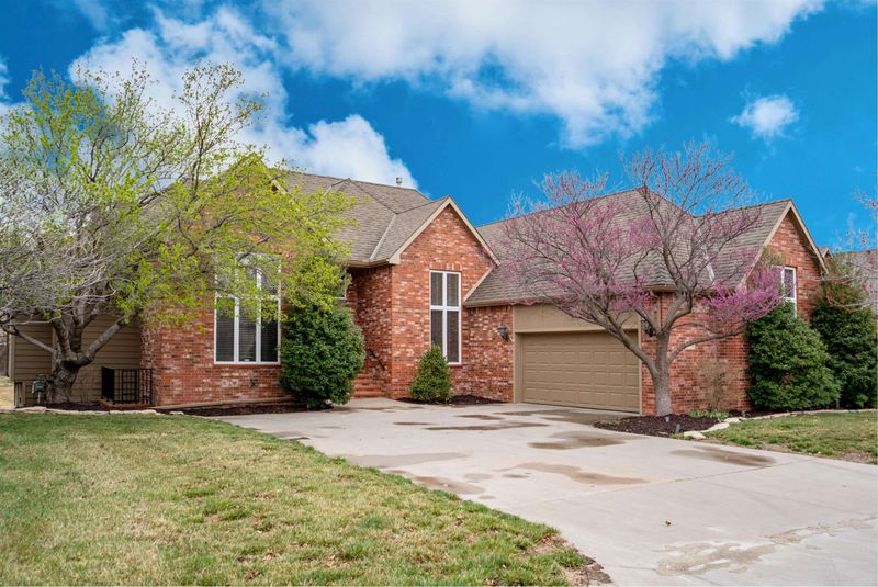 10302 E Bronco St, Wichita, KS 67206