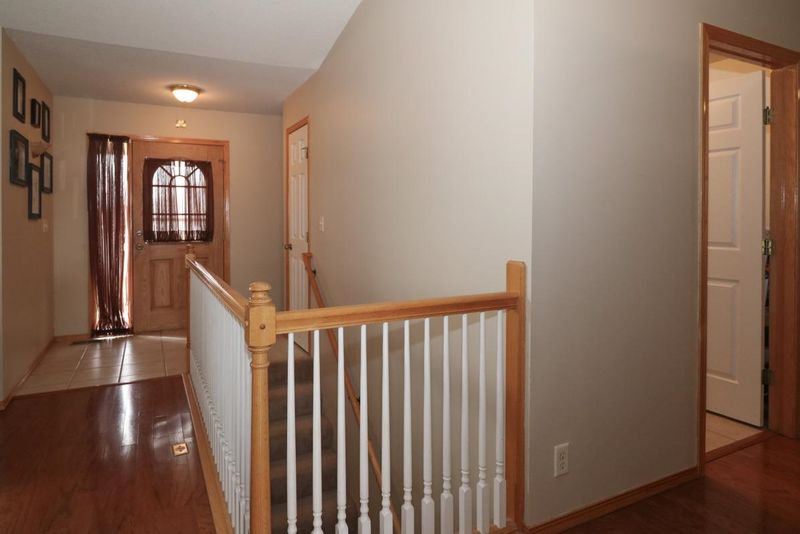 114 N Springwood Dr, Derby, KS 67037