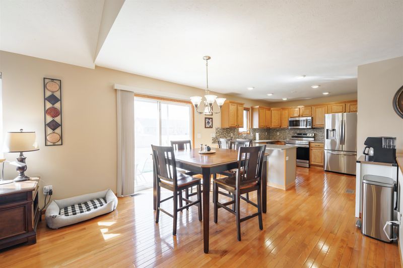 2928 Jack Cir, Salina, KS 67401