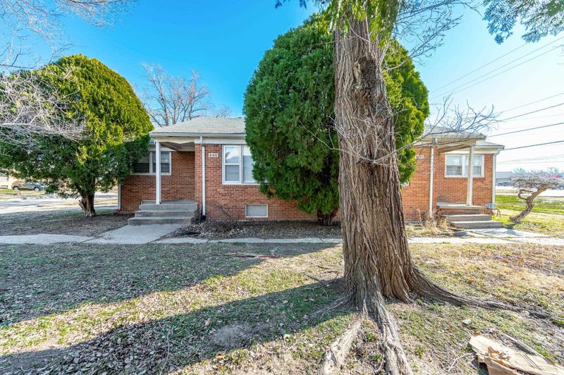 6169 E Boston St, Wichita, KS 67218