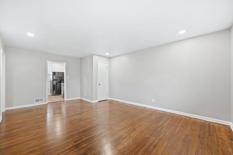 6169 E Boston St, Wichita, KS 67218