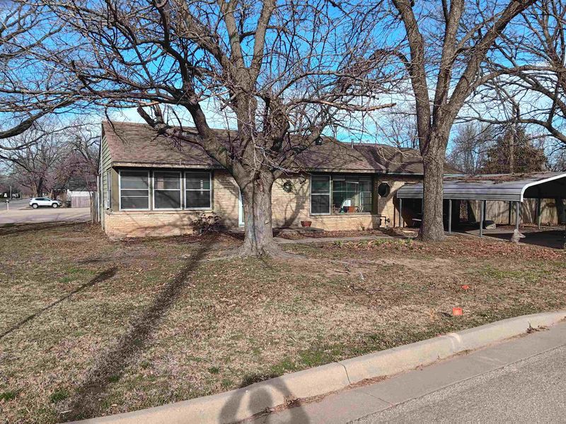 423 S Boxelder, Mulvane, KS 67110