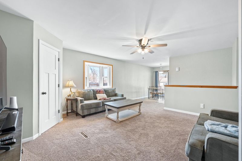 1305 N Main St, Rose Hill, KS 67133