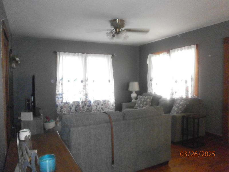 129 W Beloit Ave, Salina, KS 67401