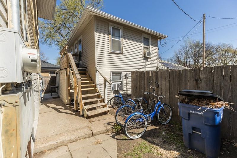 855 S Santa Fe Ave, Salina, KS 67401