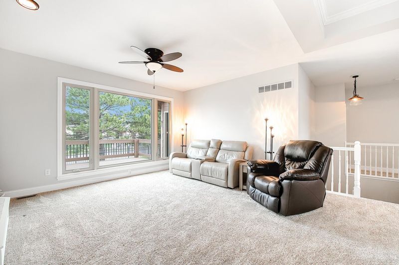 1608 W Highlander Ct, Andover, KS 67002