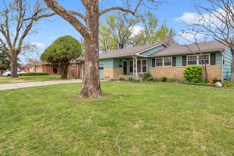 6406 E Beachy Ave, Wichita, KS 67206