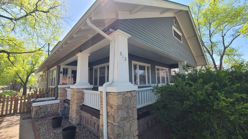 312 E 7th St, Wellington, KS 67152