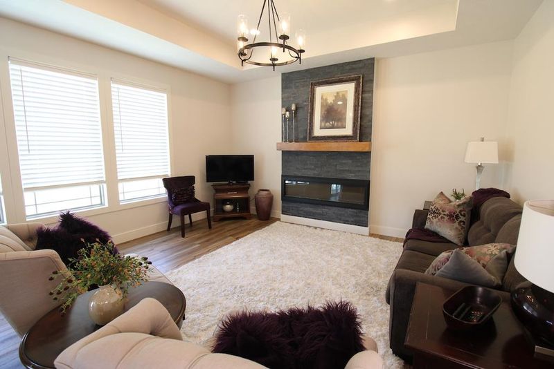 2749 Wet Stone Dr, Salina, KS 67401
