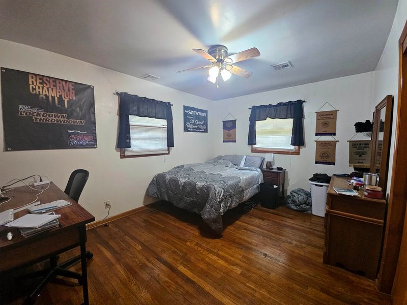 1115 Park, El Dorado, KS 67042