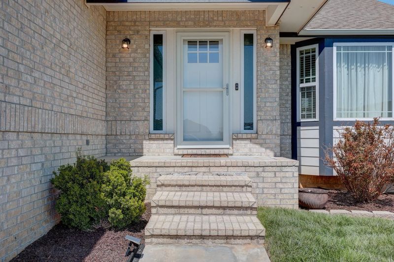 520 E Shade, Andover, KS 67002