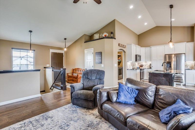 2604 New Spring Ct, Derby, KS 67037