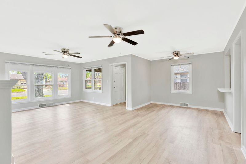 2836 E Mount Vernon Rd, Wichita, KS 67211