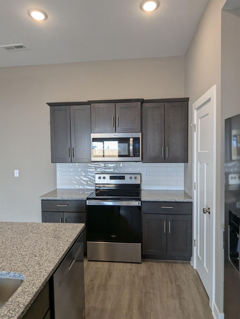 1146 W Trek Cir, Goddard, KS 67052