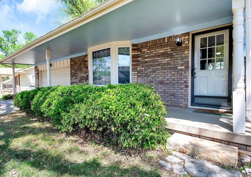 5 Willowdell Ct, Mulvane, KS 67110-1201