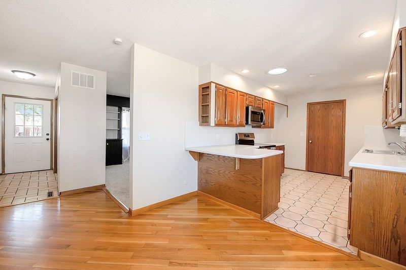 5 Willowdell Ct, Mulvane, KS 67110-1201