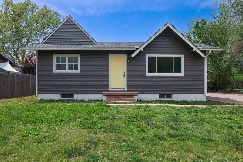 3245 S Gow St, Wichita, KS 67217
