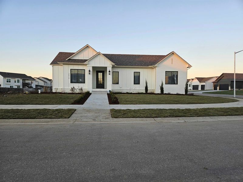 2519 N Bluestone St, Andover, KS 67002