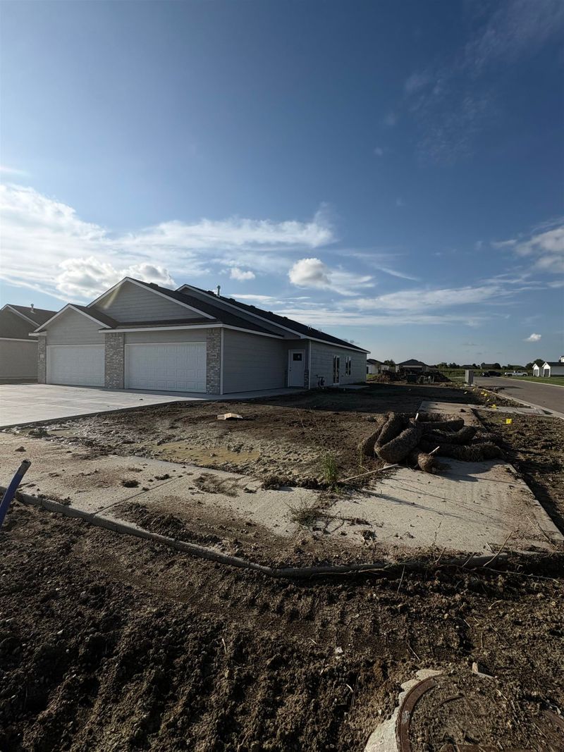 12954-12956 E Blake St, Wichita, KS 67230