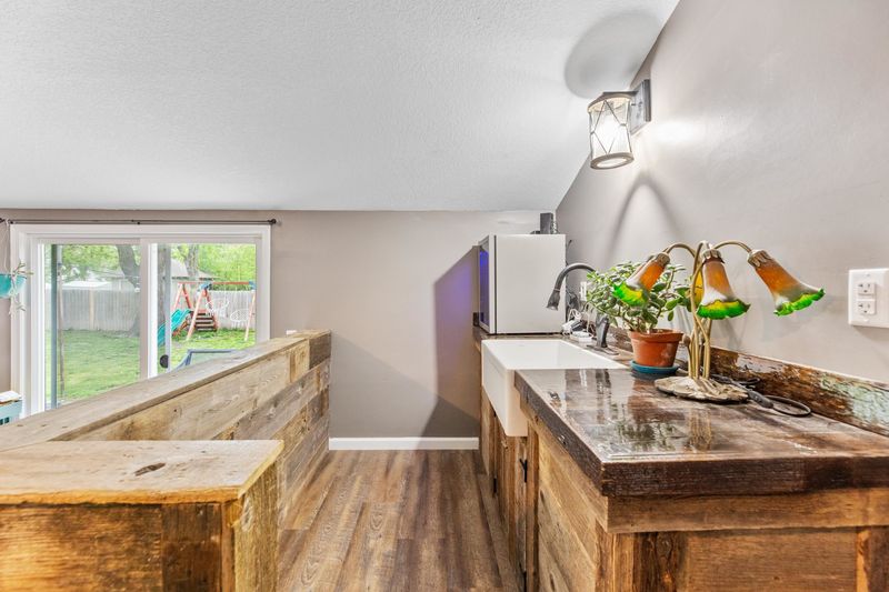 329 Pine, Halstead, KS 67056