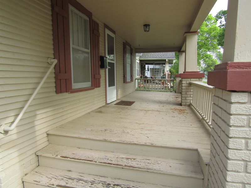 844 S 5th St, Salina, KS 67401