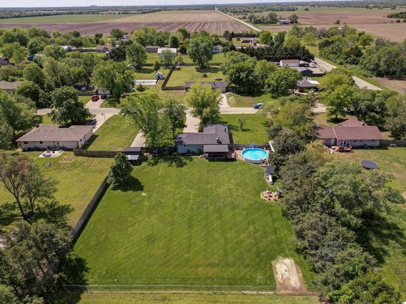 1008 E 136th, Mulvane, KS 67110