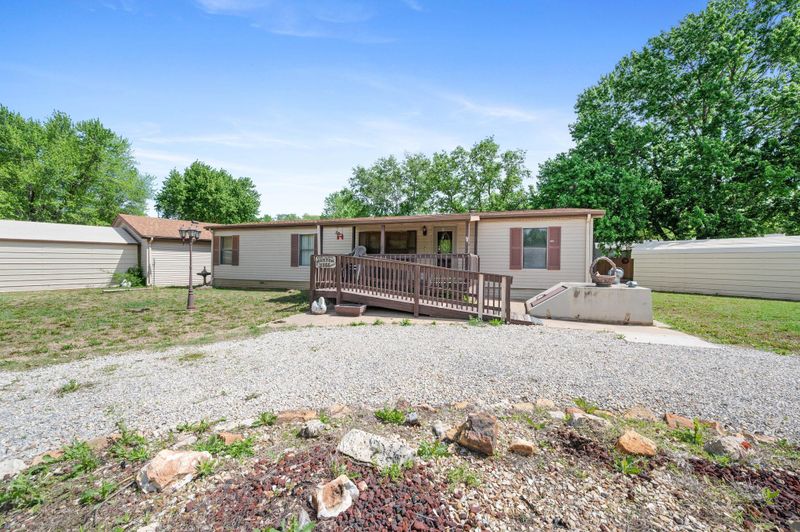 4866 S Bluff St, Wichita, KS 67210