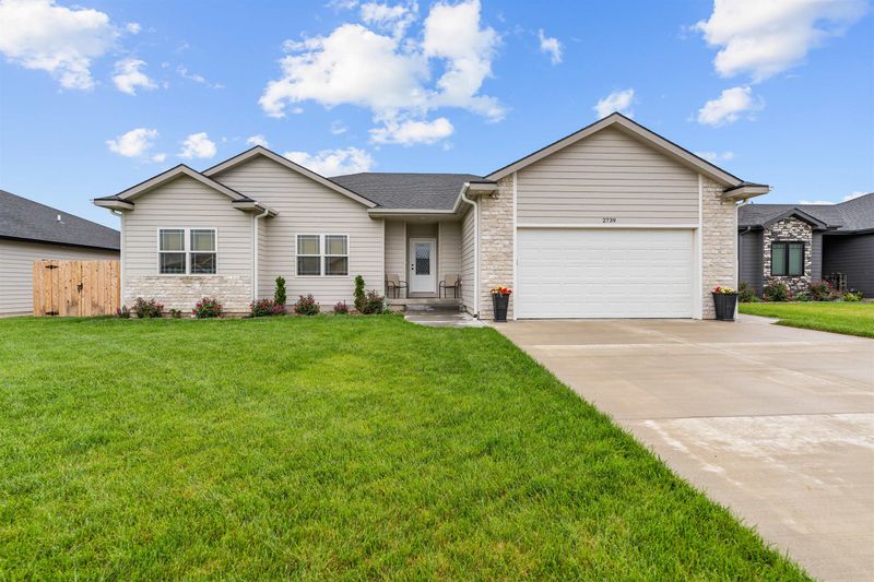 2739 Wet Stone Dr, Salina, KS 67401