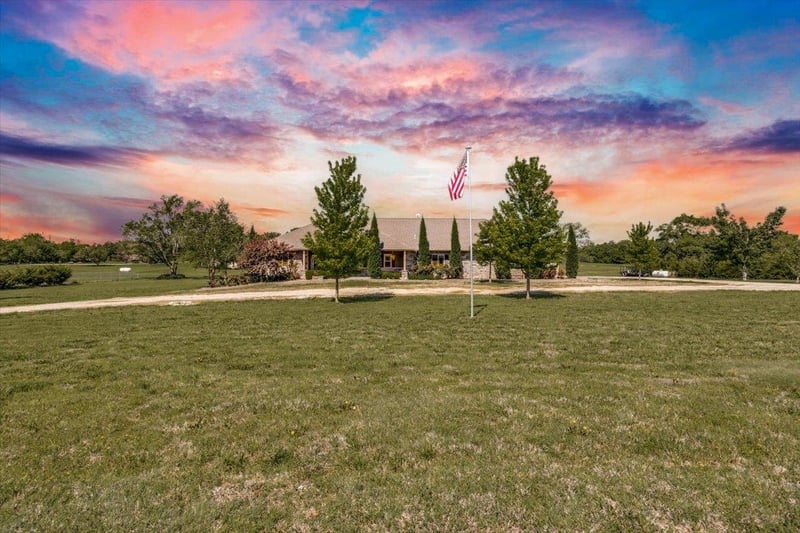 10331 S 89th Cir E, Mulvane, KS 67110