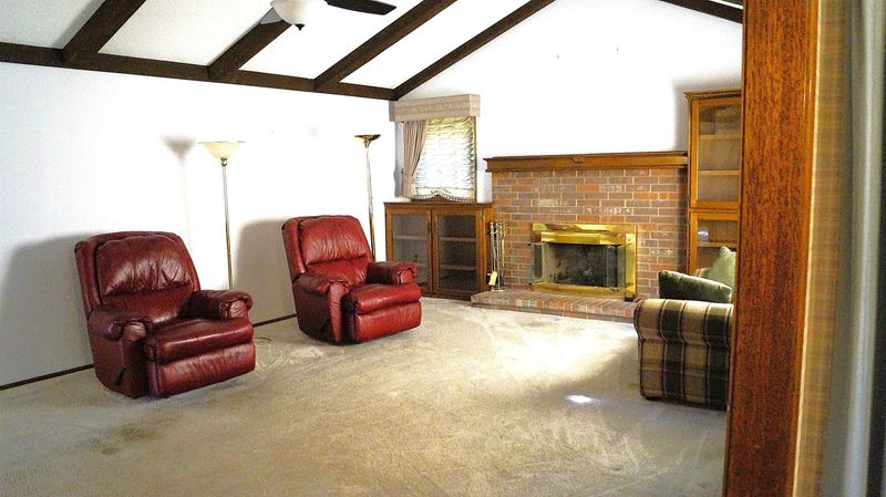 1407 E Pine Tree, Derby, KS 67037