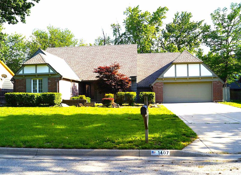 1407 E Pine Tree, Derby, KS 67037