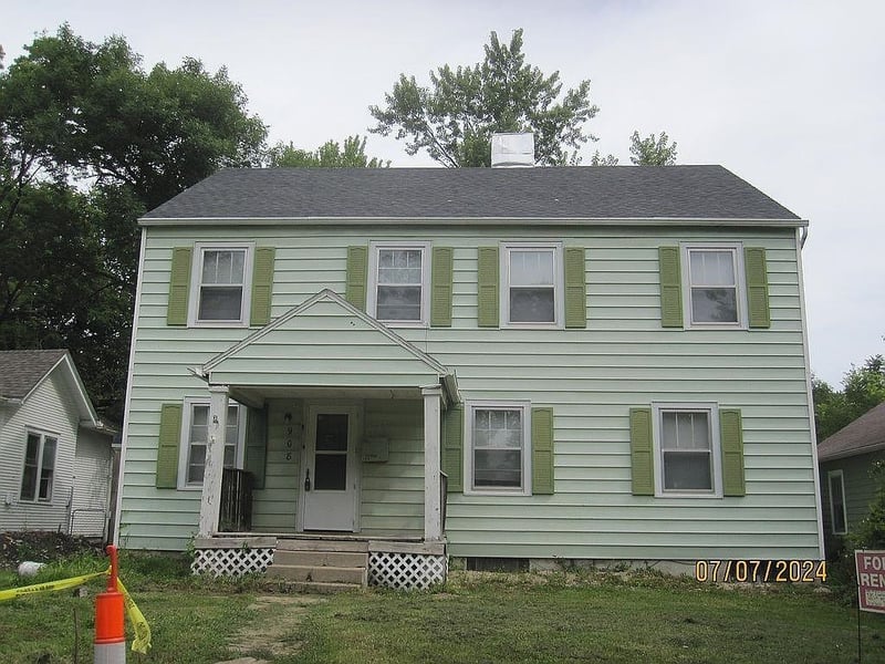908 Bertrand St, Manhattan, KS 66502