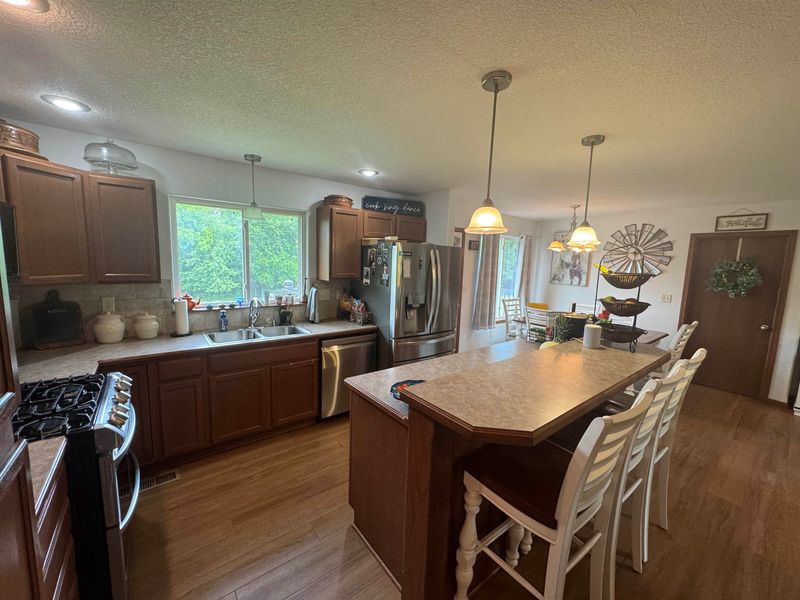 2902 Yaeger Dr, Winfield, KS 67156