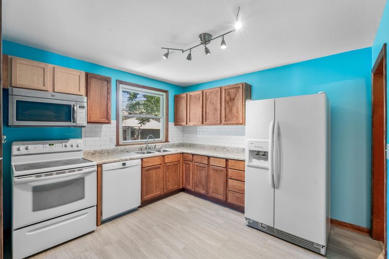 600 S Atherton Ave, Maize, KS 67101