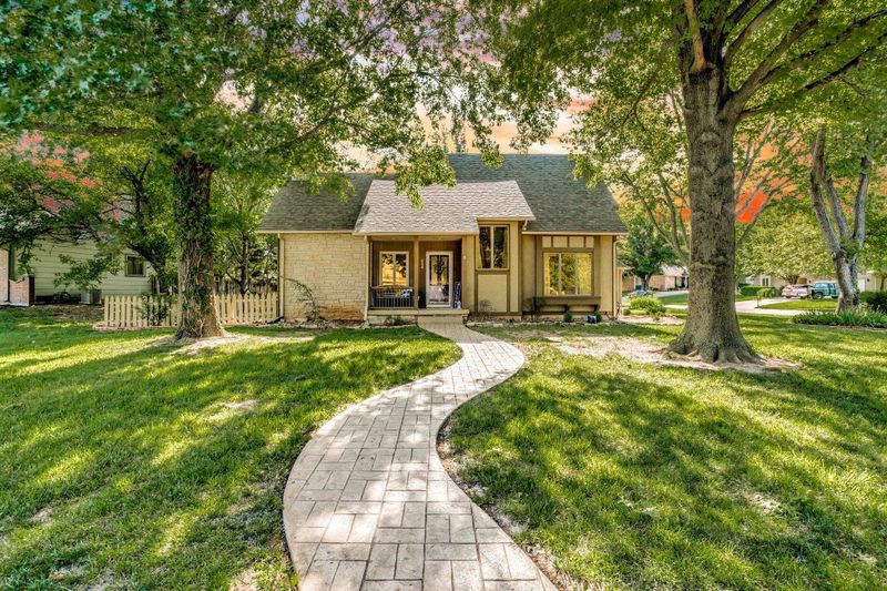 624 S Sharon, Derby, KS 67037