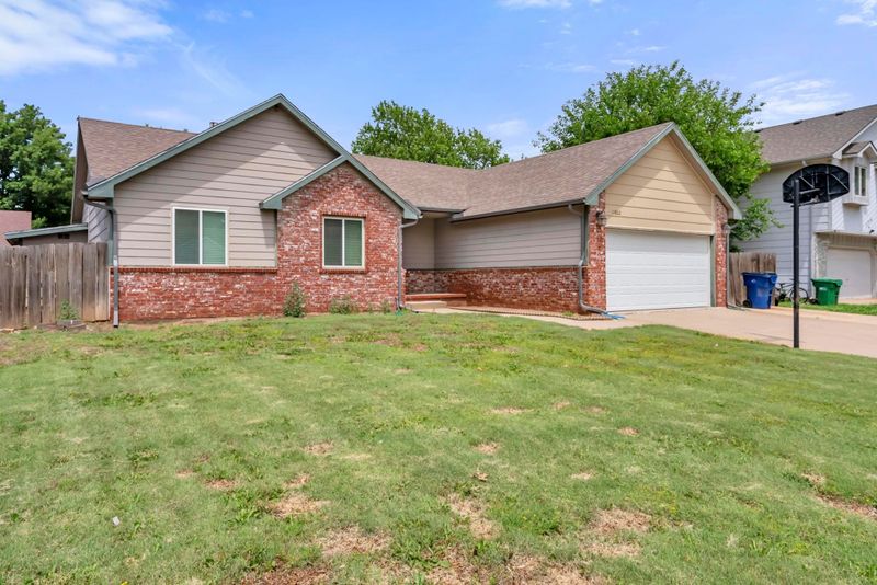 11802 W Murdock, Wichita, KS 67212