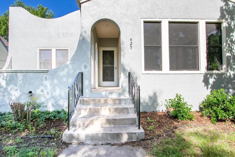 425 N Duncan St, Newton, KS 67114