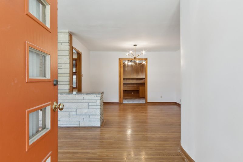 6202 E Jacqueline St, Wichita, KS 67208