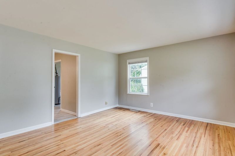 2427 S Everett St, Wichita, KS 67217