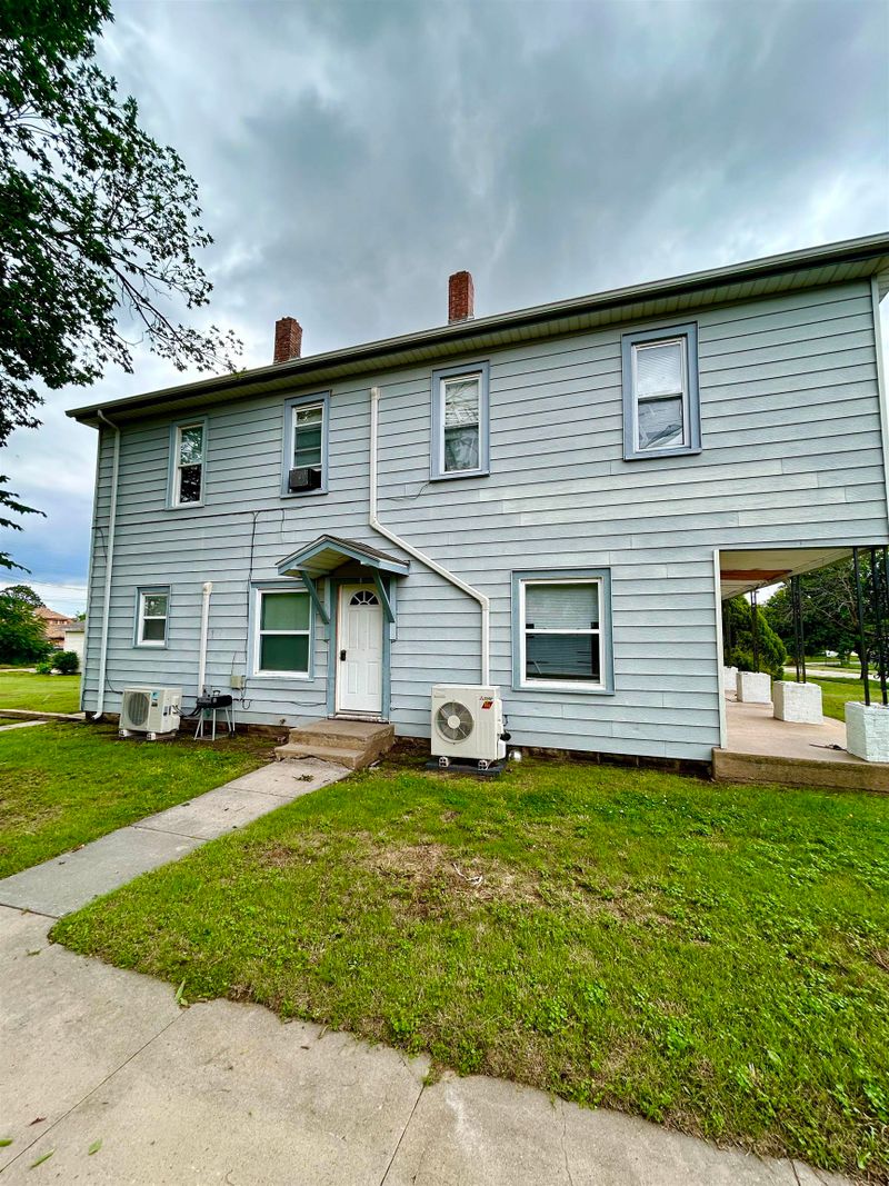 524 N Oak St, Pratt, KS 67214